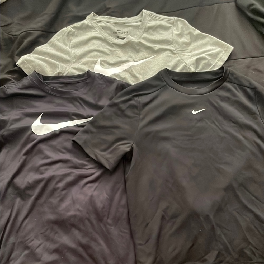 set of 3 Nike boys large Black and Gray dri-fit T-Shirts